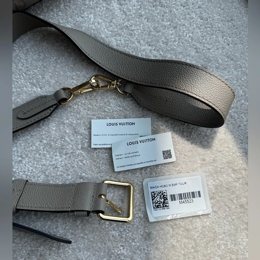 Louis Vuitton Maida Hobo MM Empreinte Leather in Tourterelle – New with Tags - Picture 16 of 16